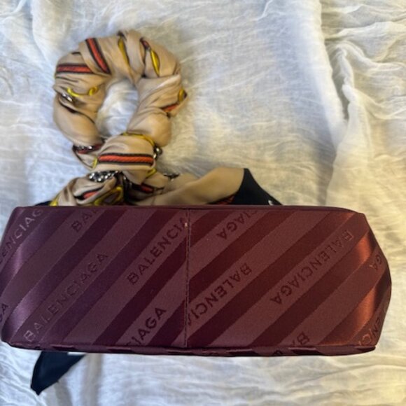 Balenciaga Burgundy Lock Round Scarf Leather - Picture 4 of 7